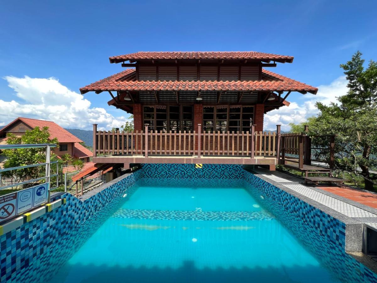 Red House The Garden Stay In Bukit Tinggi By Play ベントン エクステリア 写真